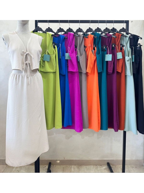 Conjunto liso de chaleco doble lazo y falda midi