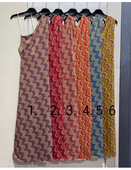 Vestido asimétrico brillito espalda descubierta