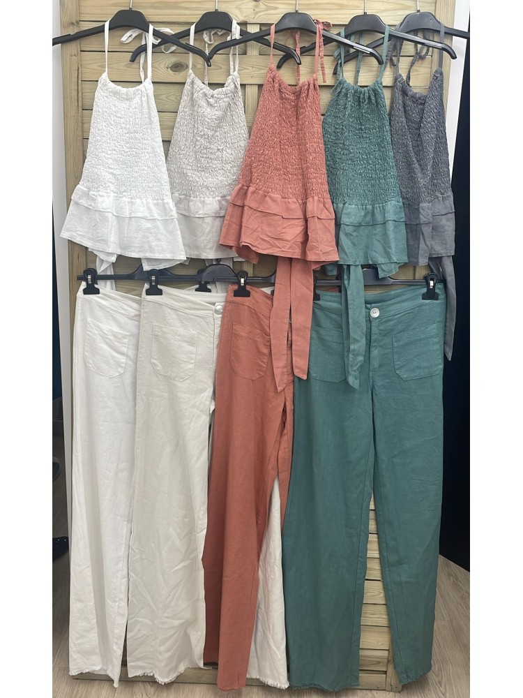 Pantalón de lino con bolsillos delanteros y bajo desflecado