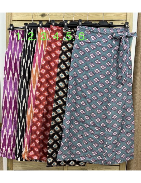 Falda midi cruzada con nudo estampada