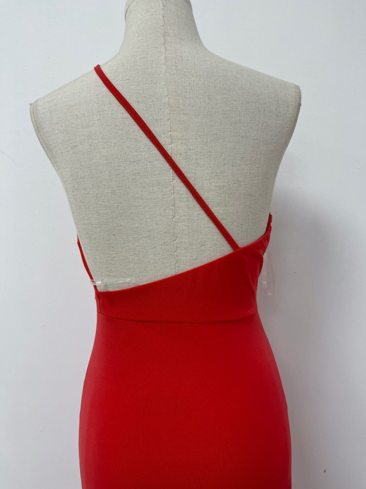 Vestido largo espalda descubierta con tiranta fina cruzada