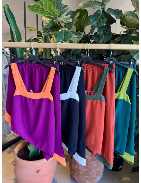 Conjunto de top y falda midi asimétrico bicolor