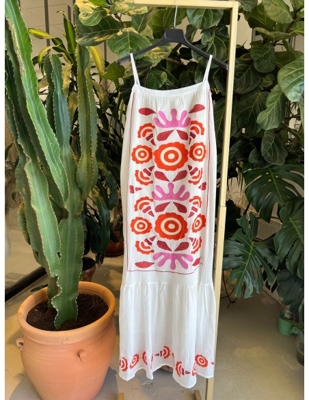 Vestido blanco de bambula bordado delantero