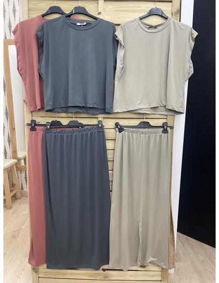 Falda midi punto de lycra raja