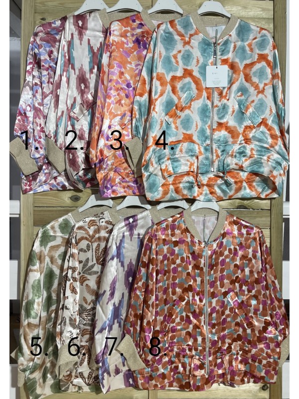 Bomber satén estampado bordes de punto y cremallera