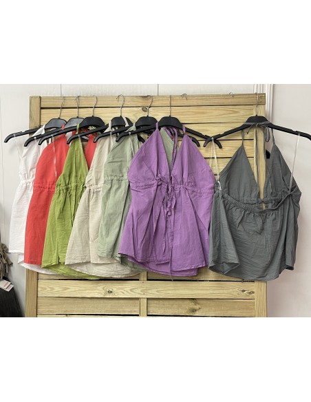 Top abierto con nudo delantero